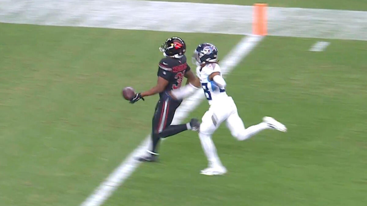 WATCH: Cardinals’ Emari Demercado drops ball before end zone on wide-open touchdown