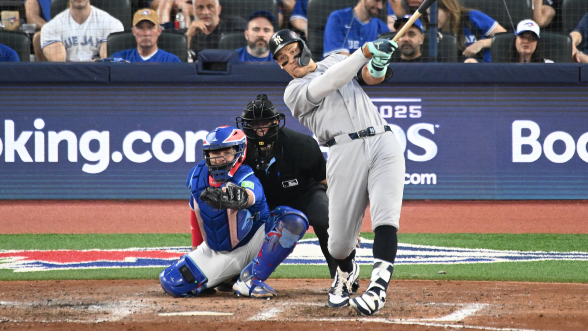 https://sportshub.cbsistatic.com/i/r/2025/10/05/c49a1d1d-ad6a-4618-b0f9-428c21418945/thumbnail/1200x675/b9b322716cab2cb149be34cf8cc2fd23/judge-imagn.png
