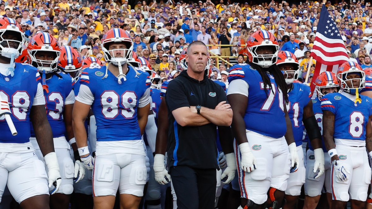 https://sportshub.cbsistatic.com/i/r/2025/10/06/693faeb6-a533-4889-9512-13fc2643f670/thumbnail/1200x675/adac5463d85b0adb03772f675927d7d1/napier.png