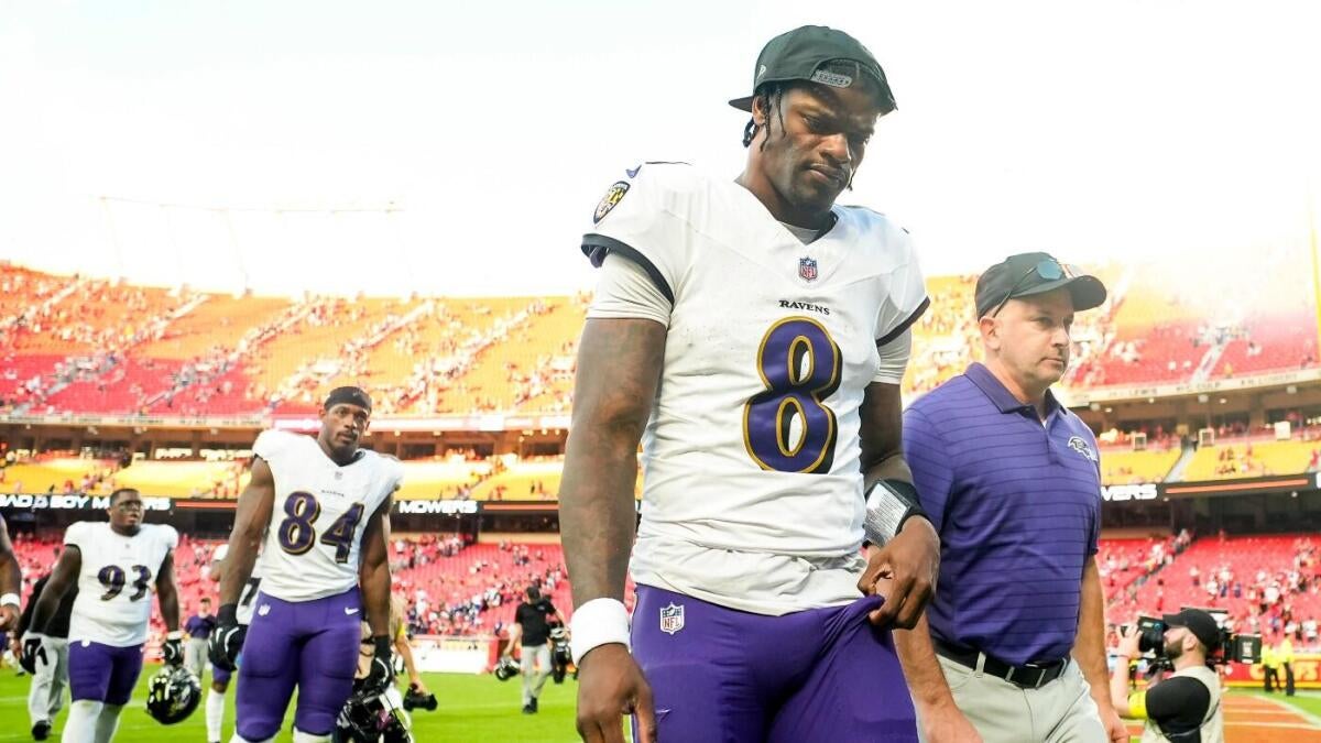 https://sportshub.cbsistatic.com/i/r/2025/10/06/edf40c0c-f620-41a8-9eb3-c202cb068815/thumbnail/1200x675/2139c8ba93b76ced61d45b70d6ed900d/lamar-jackson.jpg