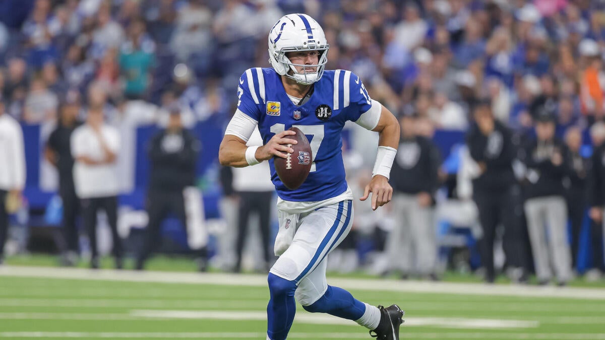 https://sportshub.cbsistatic.com/i/r/2025/10/08/c683bdf3-e99c-4034-8858-9ae0d919d2f8/thumbnail/1200x675/e95d5d593d7d32d1b8c8999b1866b184/daniel-jones-pic.jpg