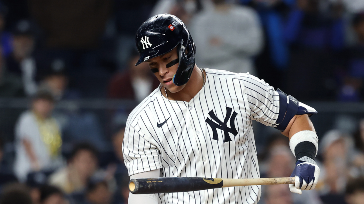 https://sportshub.cbsistatic.com/i/r/2025/10/09/cc7ce7ab-a3f2-4fe8-86b4-0a9e11f63ee0/thumbnail/1200x675/f3f4f459423b355ad8765d046b2c49a7/judge-getty-6.png