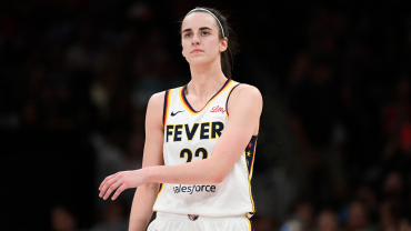 Caitlin Clark injury update: Fever star still not playing 5-on-5, expects  to compete with Team USA in March - CBS Sports