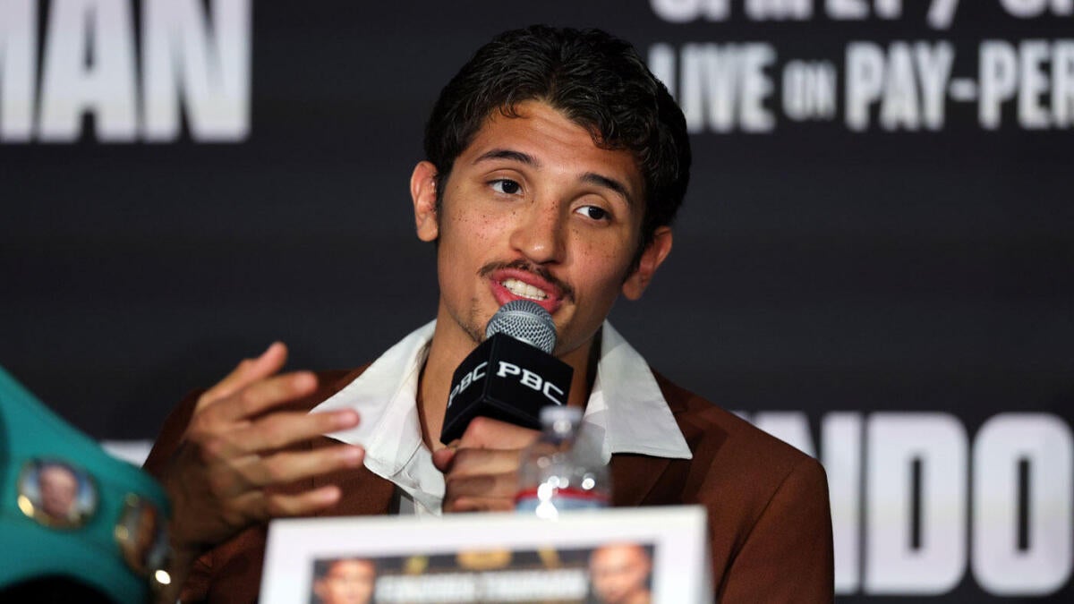 Sebastian Fundora vs. Keith Thurman: Fight postponed after Fundora suffers hand injury in training camp Sebastian Fundora vs. Keith Thurman: Fight postponed after Fundora suffers hand injury in training camp