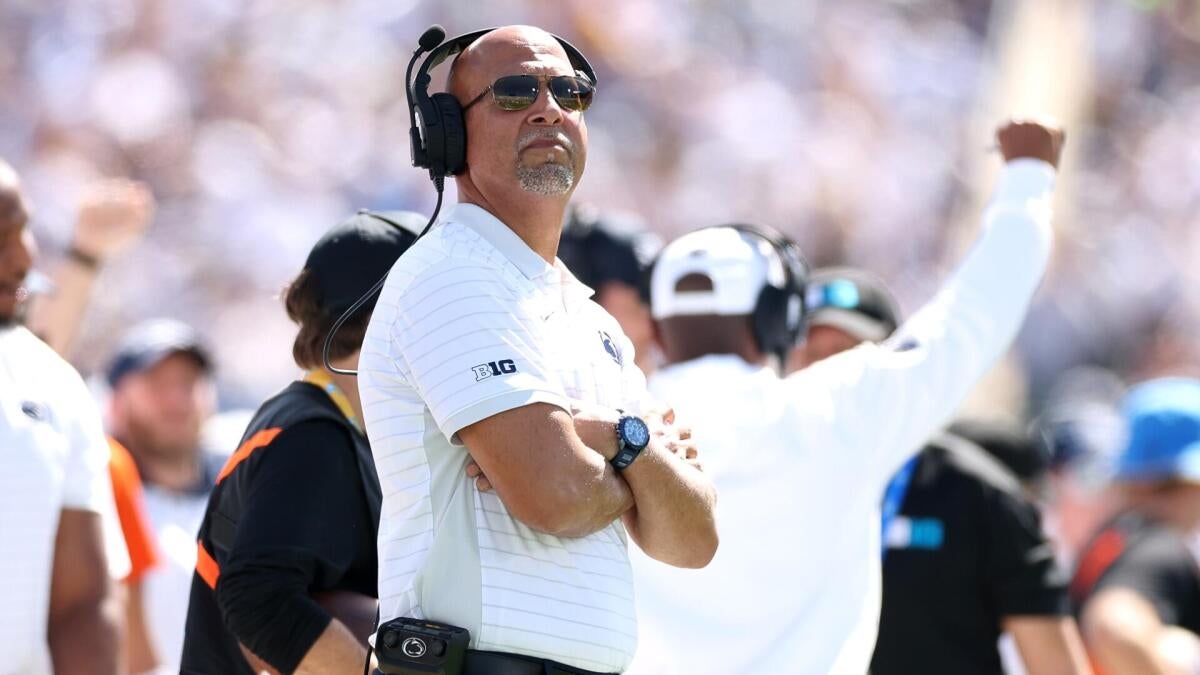 https://sportshub.cbsistatic.com/i/r/2025/10/11/7a231e11-e812-4735-bc04-fe392d0641e0/thumbnail/1200x675/e6d4c2f8df2a6b29d95df90934494579/james-franklin.jpg