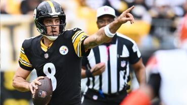 Cleveland Browns v Pittsburgh Steelers