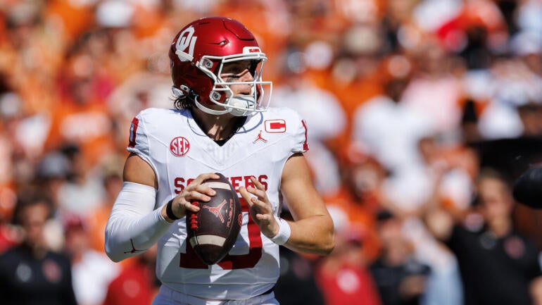 COLLEGE FOOTBALL: OCT 11 Allstate Red River Rivalry Oklahoma vs Texas