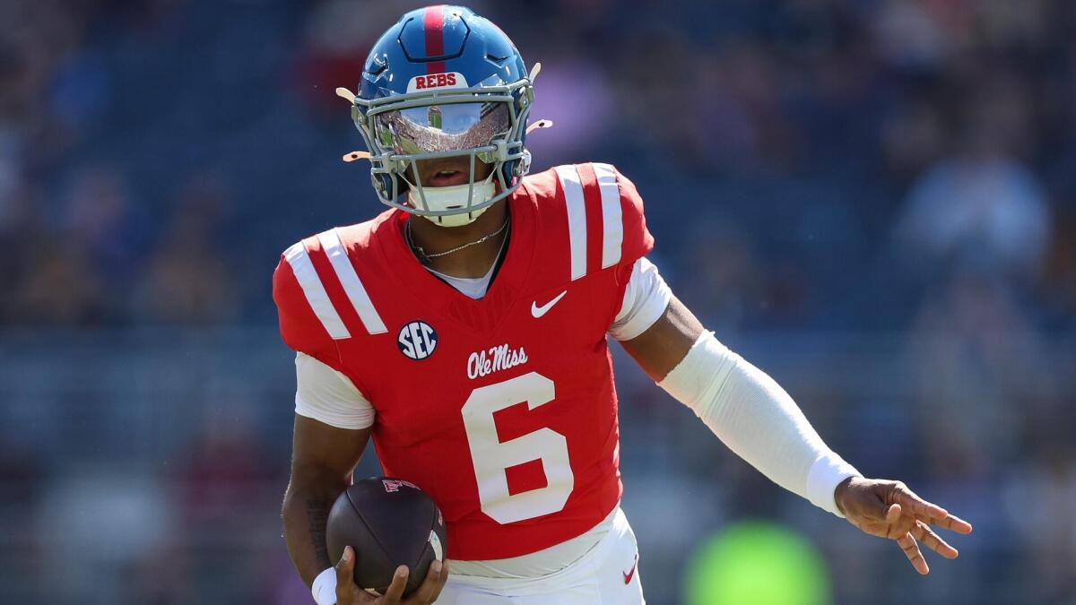 Six Pack of faculty soccer picks, predictions: Georgia vs. Ole Miss in Week 8 highlight