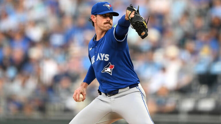 Shane Bieber arremessando no World Series