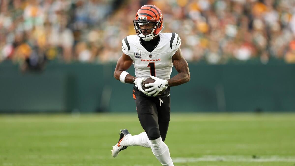 Ja'Marr Chase: 'I don't wanna play QB' -- but knows Bengals offense if needed - CBS Sports