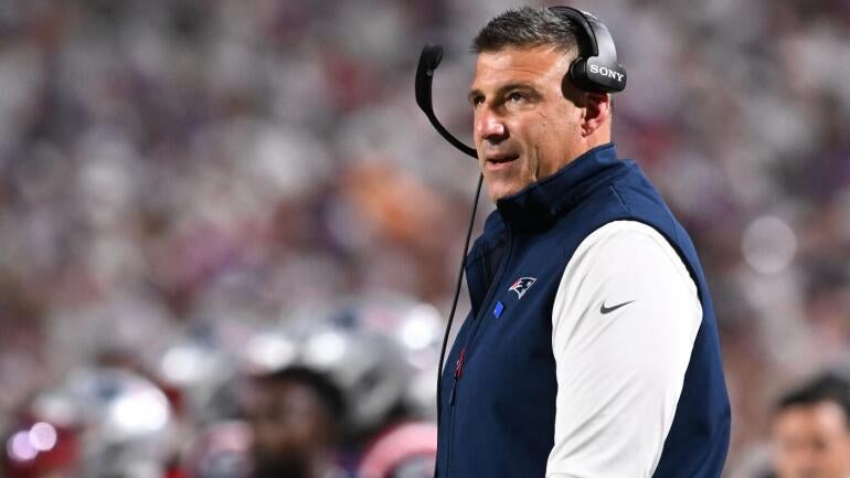 mike-vrabel-new-england-patriots