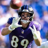Week 7 NFL score predictions, best bets today: Betting expert reveals exact picks for all 15 games 8 kamara.png