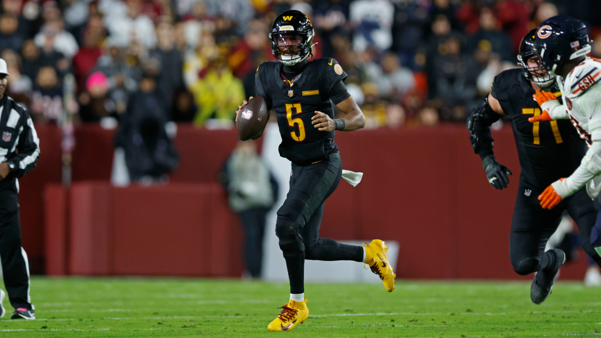 https://sportshub.cbsistatic.com/i/r/2025/10/16/df09f528-34e0-4d1e-aaae-db529b00a79c/thumbnail/1200x675/f3da41ace696e2d06b5d2e00f6e506ea/jayden-daniels-commanders.png