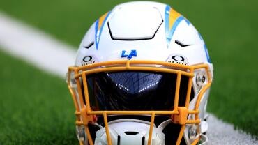 chargers-helmet.jpg