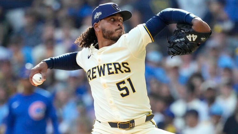 freddy-peralta-brewers-g.jpg