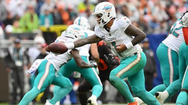 Miami Dolphins v Cleveland Browns