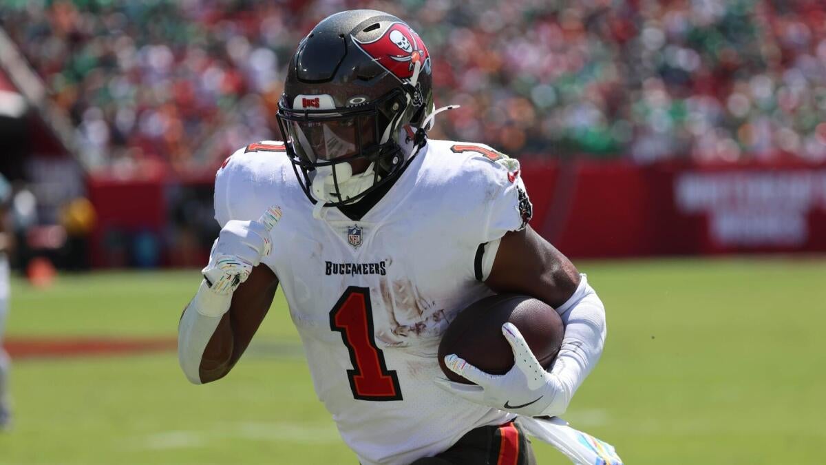 https://sportshub.cbsistatic.com/i/r/2025/10/20/dd107e82-eb81-4621-930b-b7c3a555a03a/thumbnail/1200x675/fe68f0d7bbf1a8ddea956bf93c196ec8/rachaad-white-buccaneers.jpg