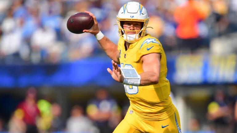 Justin Herbert, quarterback do Los Angeles Chargers.