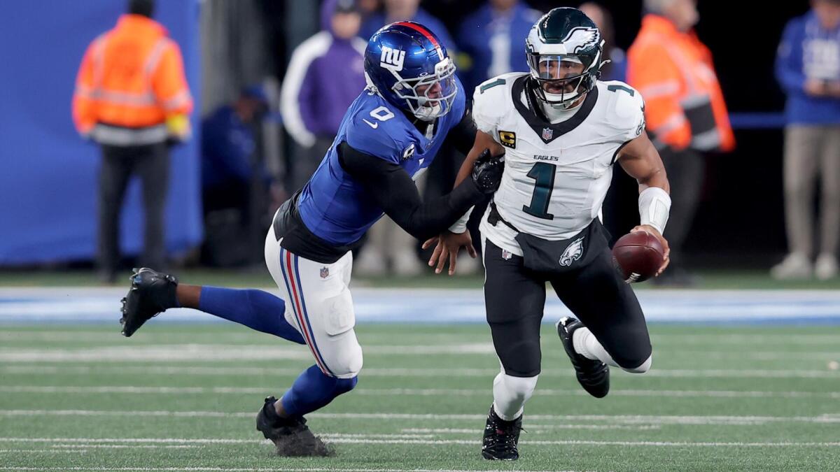 Week 8 NFL parlay: These 5 picks might return round +2500