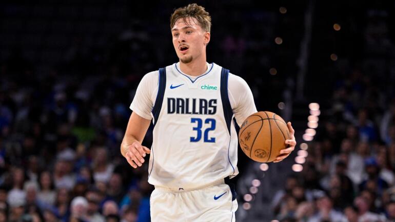 Cooper Flagg dos Mavericks em ação