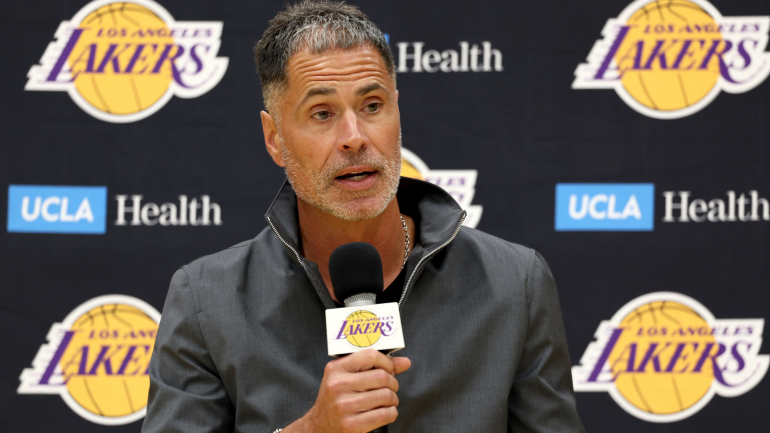 Rob Pelinka, general manager do Los Angeles Lakers.