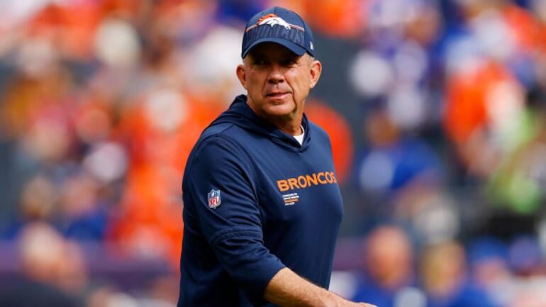 Sean Payton em ação como técnico do Denver Broncos.