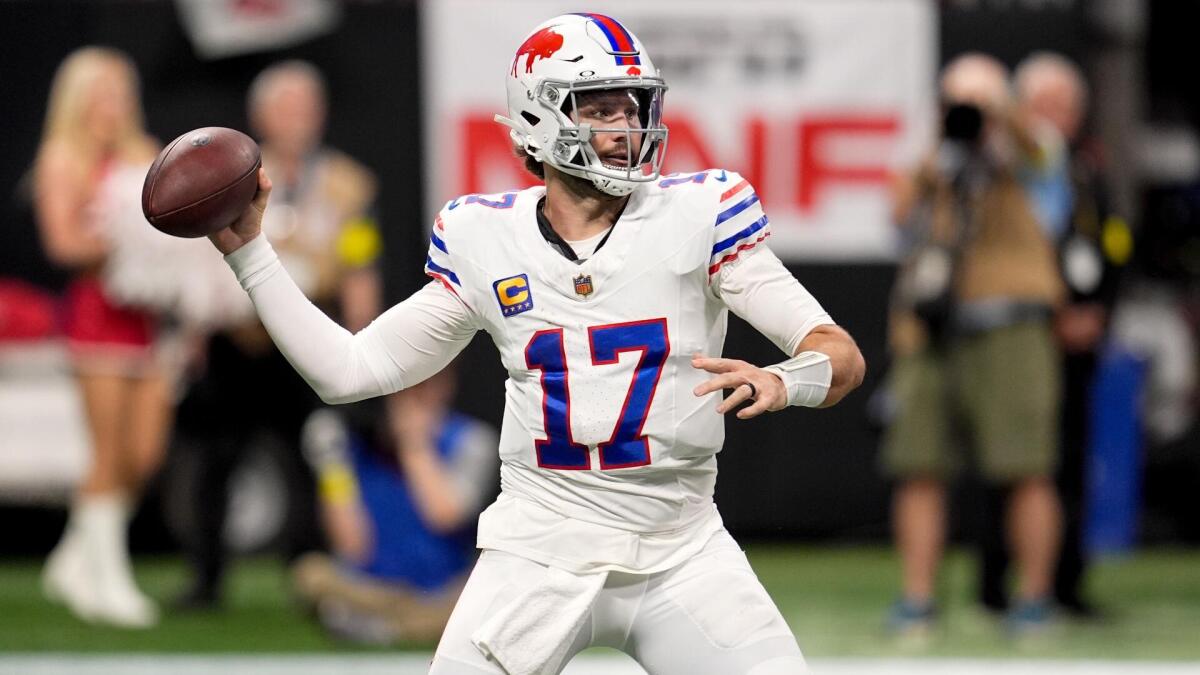 https://sportshub.cbsistatic.com/i/r/2025/10/22/5ee2d1dc-4967-4256-b777-71334b0de0c8/thumbnail/1200x675/e87fc445d5ec2101bfb0373bf9684fe4/josh-allen-bills-cbs.jpg