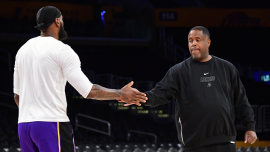 Investigação de jogos de azar da NBA: Damon Jones supostamente vendeu informações sobre LeBron James e Lakers