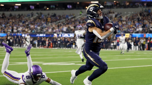 Chargers vs. Vikings score, takeaways: Los Angeles gets bounce-back victory  in dominating Minnesota, 37-10 - CBS Sports
