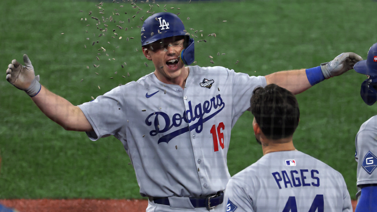 https://sportshub.cbsistatic.com/i/r/2025/10/26/4710a48a-b474-409c-a608-990101ed88c1/thumbnail/1200x675/3722f16e5ea634d15e9748574cba6441/smith-getty.png