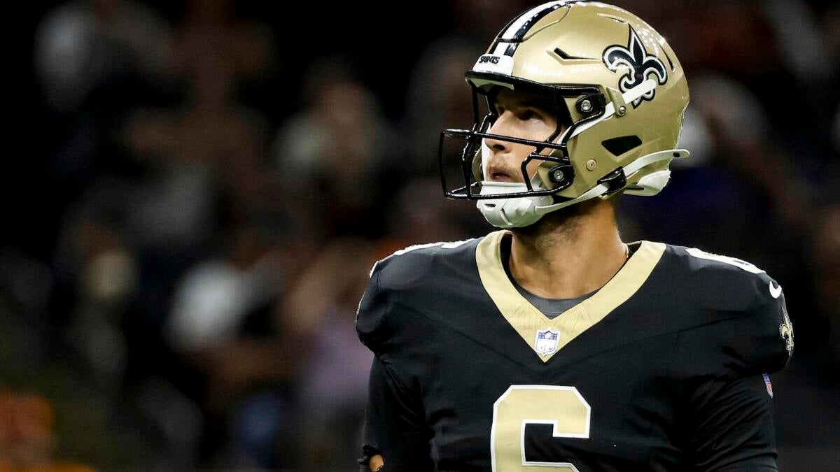 https://sportshub.cbsistatic.com/i/r/2025/10/26/cec6fc0e-ebe9-4841-86b9-aad02f13ec5a/thumbnail/1200x675/7b22b2dcb3291f3baf584caea0a7aa63/shough.jpg