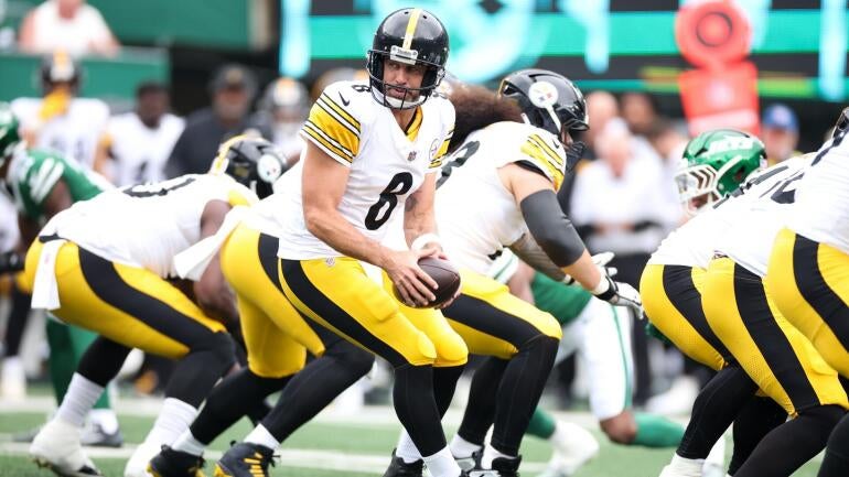 Aaron Rodgers em ação pelo Pittsburgh Steelers.