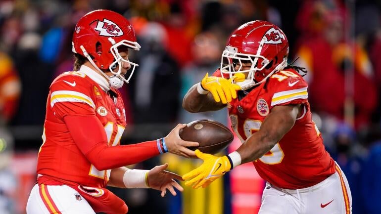 mahomes-pacheco-kc-chiefs