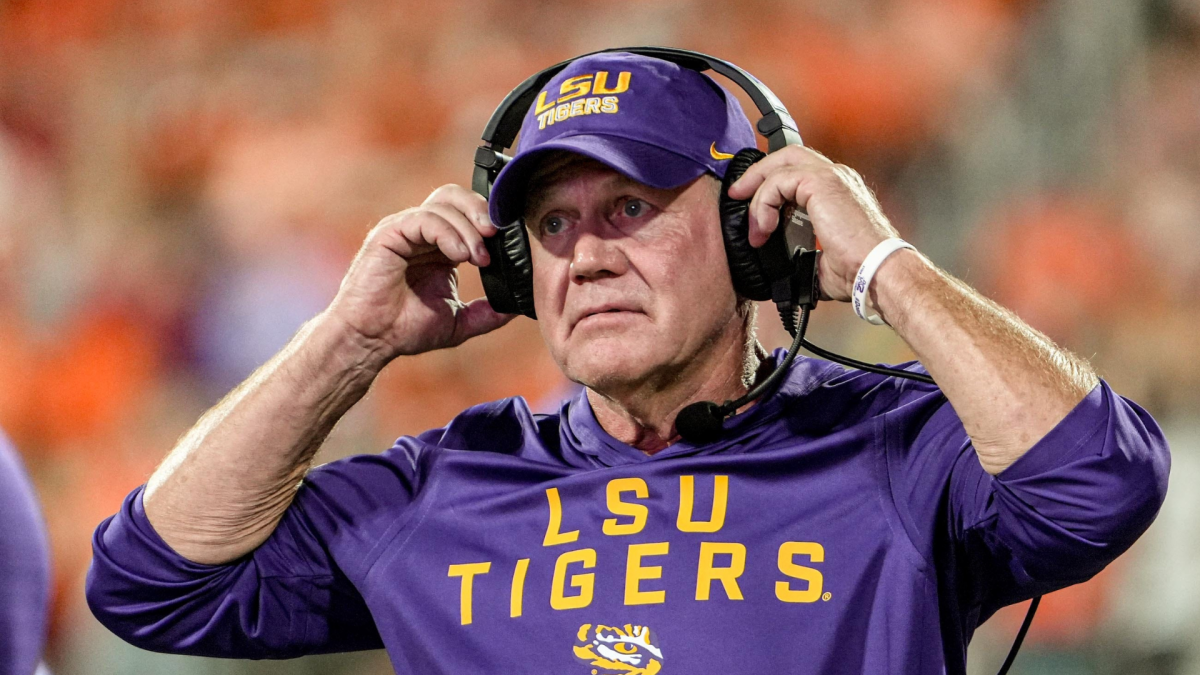https://sportshub.cbsistatic.com/i/r/2025/10/27/c3c537ef-a9b2-42fa-9d12-5eaebd1e6b68/thumbnail/1200x675/a06ea0180db9f3c7d329181fc0b619c7/untitled-design-69.png