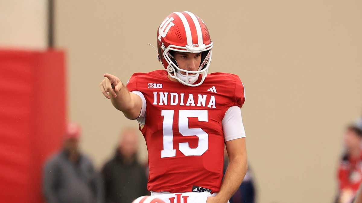 Heisman Trophy odds, favorites coming into Week 10: Huge Ten, SEC QBs lead means into November Heisman Trophy odds, favorites coming into Week 10: Huge Ten, SEC QBs lead means into November