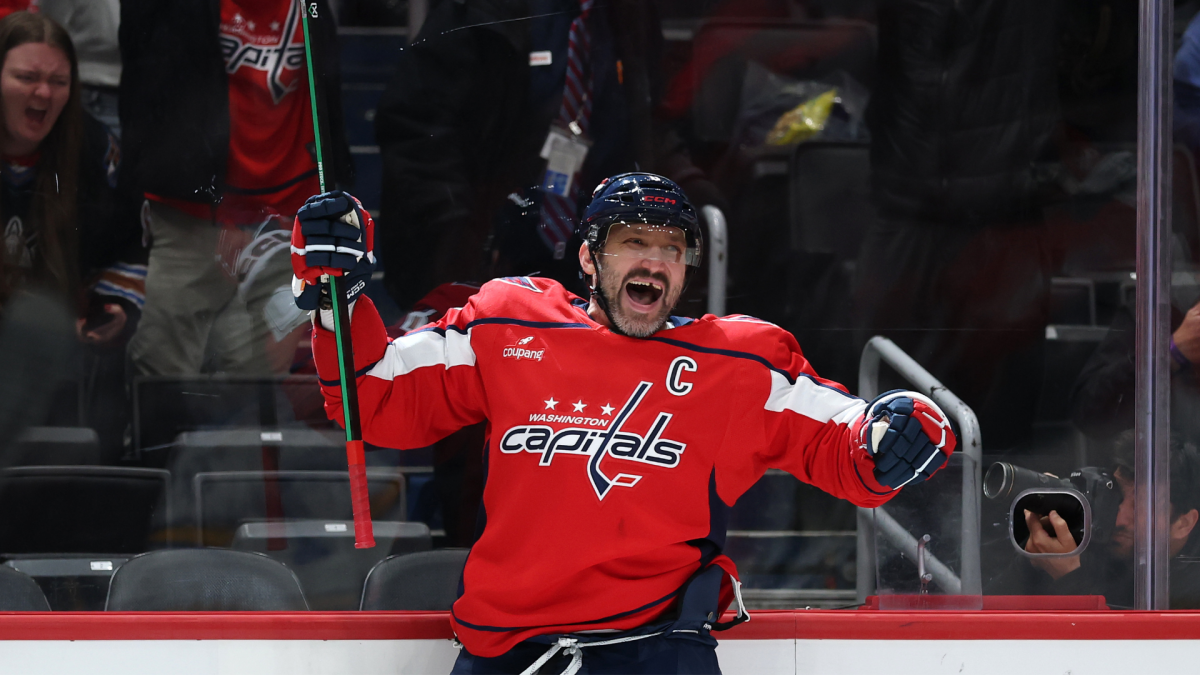 Alex Ovechkin scores his 900th purpose: How excessive can the Capitals legend climb?