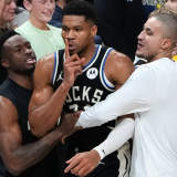 giannis-getty-28.png