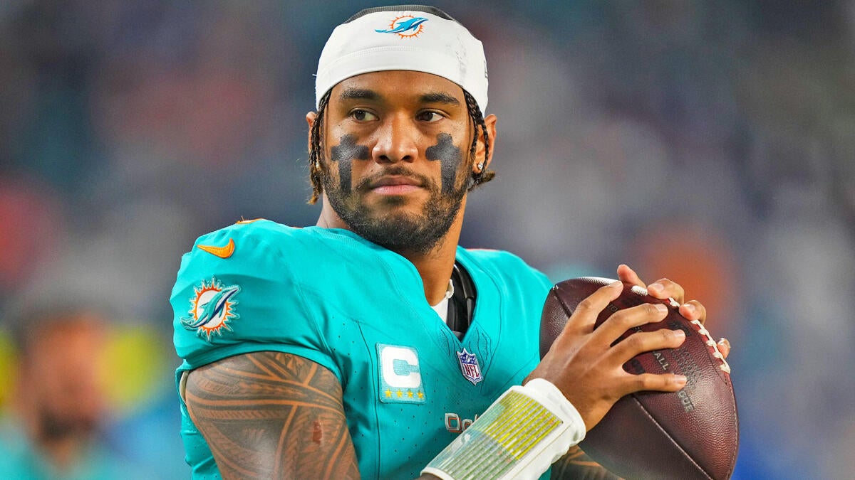 https://sportshub.cbsistatic.com/i/r/2025/11/08/1051ab8b-4837-4ec2-a3a5-9663ab35553d/thumbnail/1200x675/1e39b2e9c44fadd062fe620a4f163ba1/getty-tua-tagovailoa-dolphins.jpg