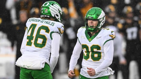 NCAA Football: Oregon at Iowa
