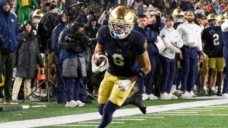 COLLEGE FOOTBALL: NOV 08 Navy at Notre Dame