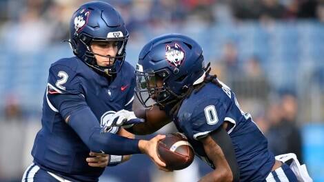 COLLEGE FOOTBALL: NOV 01 UAB at UConn