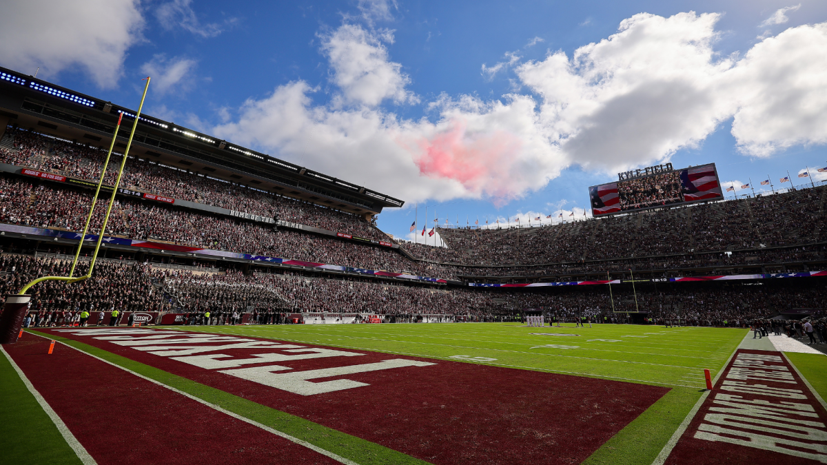 Trooper who made contact with South Carolina players at Texas A&M game sent home, 'relieved of assignment'