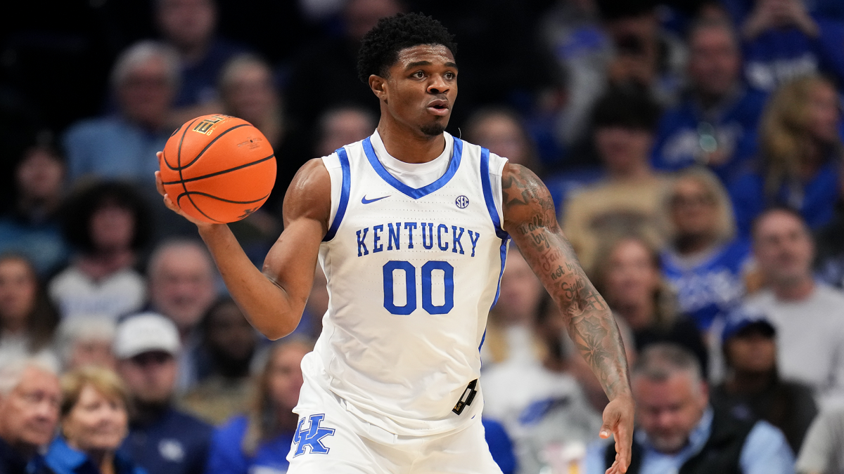 LIVE: Kentucky, Michigan State trading buckets in Champions Classic