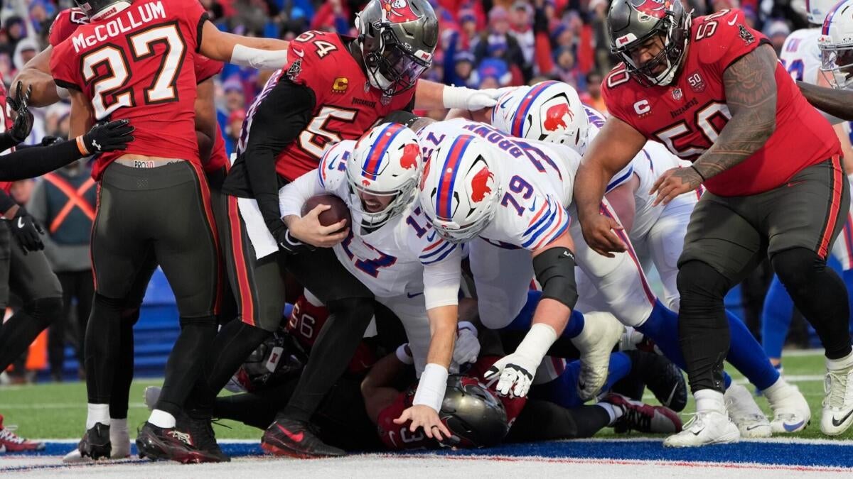 Bills' Josh Allen critical of his own play in historic six-touchdown performance: 'Didn't play too well'