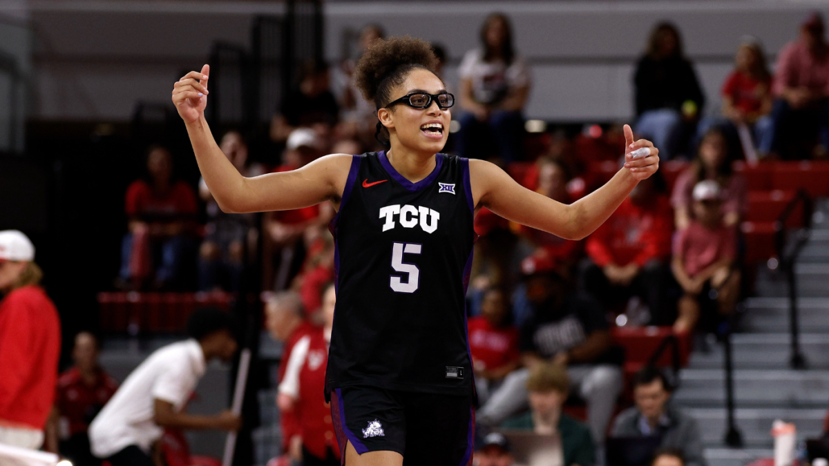 Women's college basketball Power Rankings: Michigan and TCU vault into top 10, UConn remains in the top spot