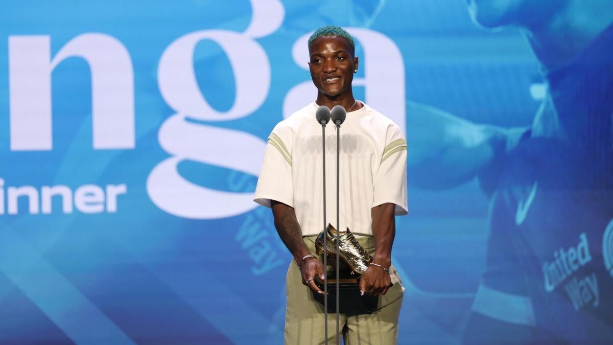 2025 NWSL Awards: Kansas City Current's Temwa Chawinga wins back-to-back MVP; Gotham's Lilly Reale earns ROY