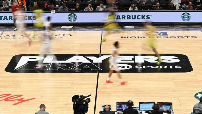 Players Era Festival: Oregon v Alabama