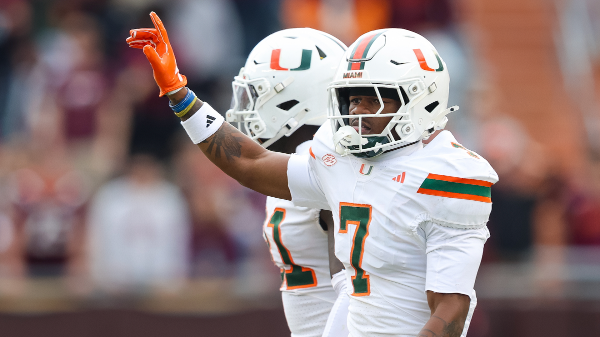 College Football Playoff Rankings projection: Miami inches closer to at-large bid, Pitt and SMU enter top 25