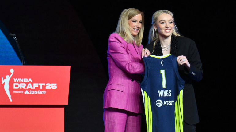 paige-bueckers-dallas-wings-2025-wnba-draft.png