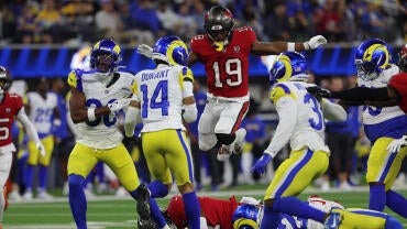 NFL: NOV 23 Buccaneers at Rams